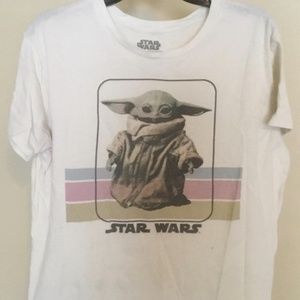 Star Wars Baby Yoda graphic tee